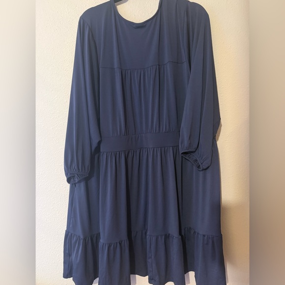 TORRID MINI STUDIO KNIT SURPLICE TIERED DRESS NWT 4X - Picture 4 of 4